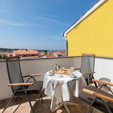 Apartments Olea Πόρετς Εξωτερικό φωτογραφία