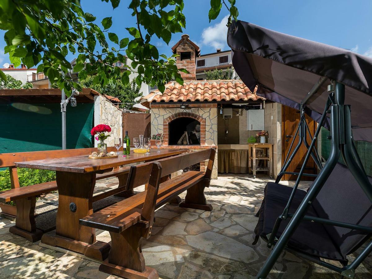 Apartments Olea Πόρετς Εξωτερικό φωτογραφία