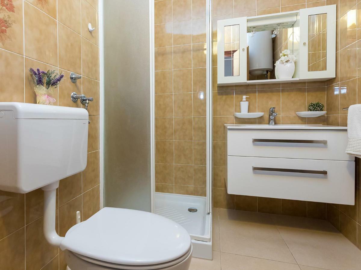 Apartments Olea Πόρετς Εξωτερικό φωτογραφία